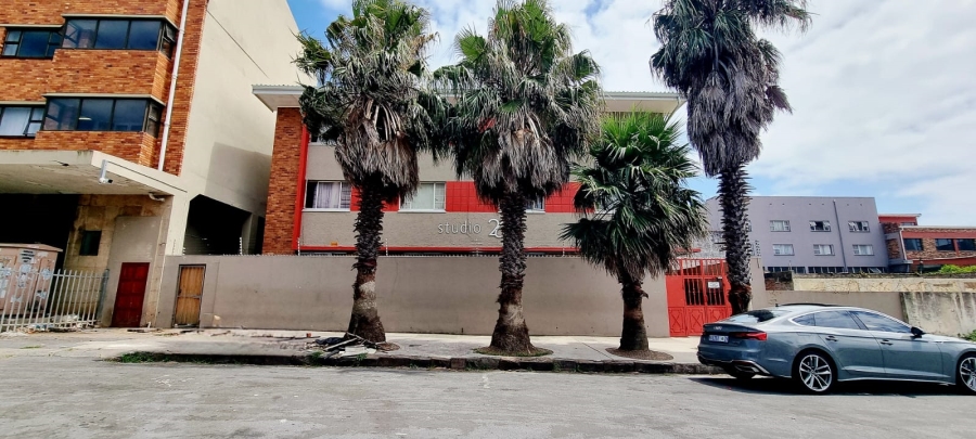 1 Bedroom Property for Sale in Quigney Eastern Cape